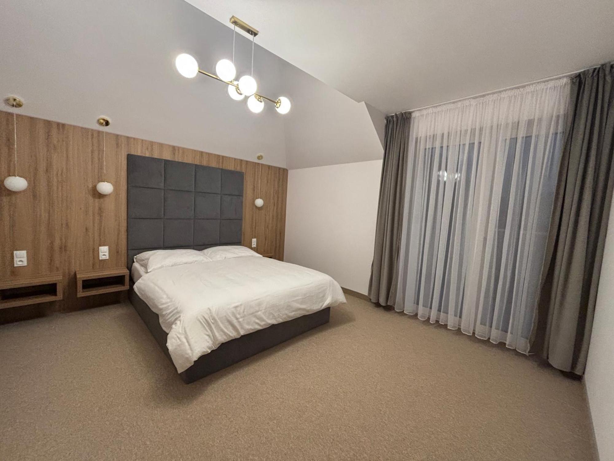 Resort Eden - Domki, Pokoje, Apartamenty ยาสต์เชอเบีย กูรา ภายนอก รูปภาพ