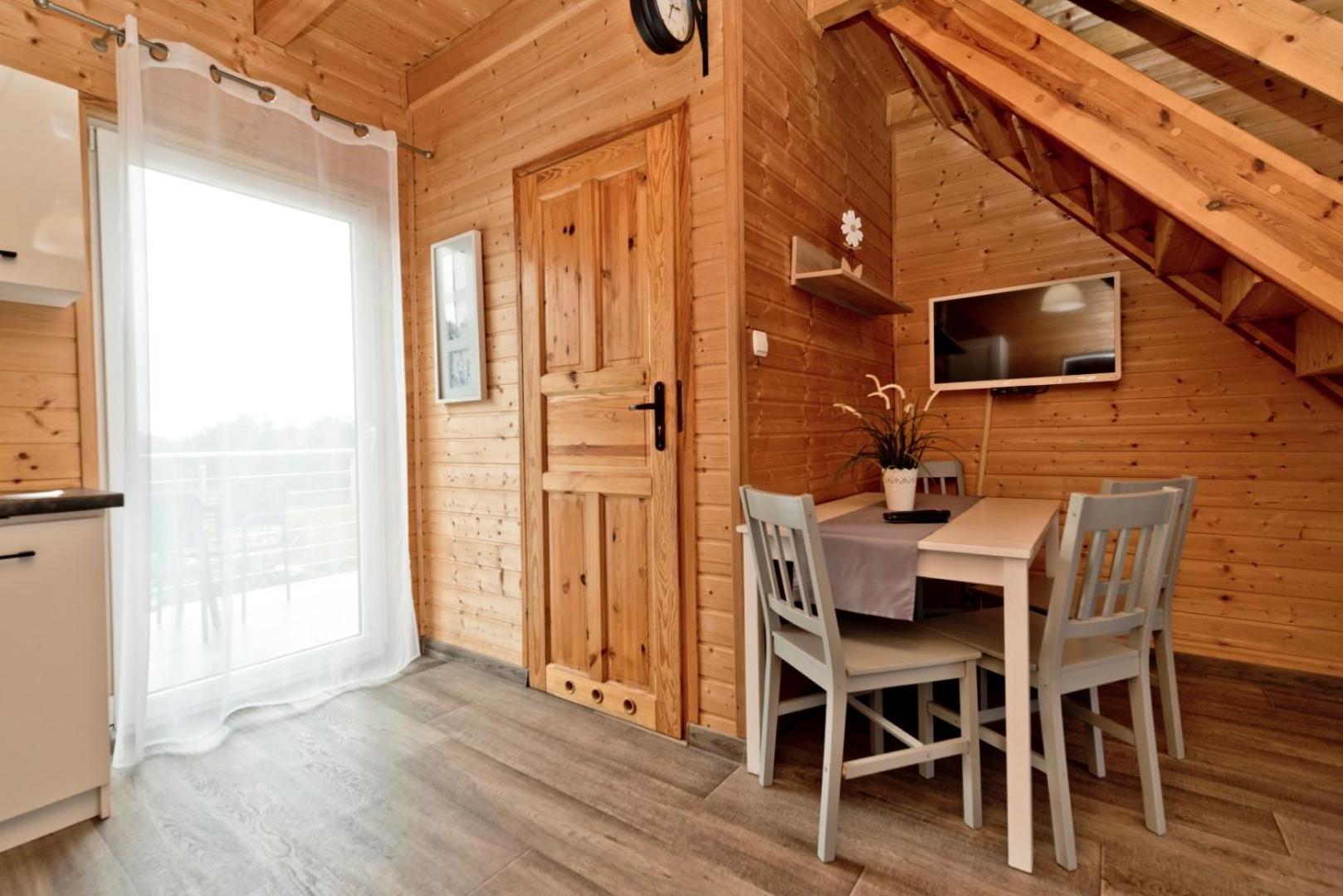 Resort Eden - Domki, Pokoje, Apartamenty ยาสต์เชอเบีย กูรา ภายนอก รูปภาพ