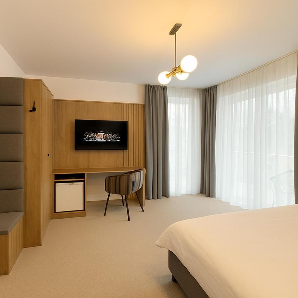 Resort Eden - Domki, Pokoje, Apartamenty ยาสต์เชอเบีย กูรา ภายนอก รูปภาพ